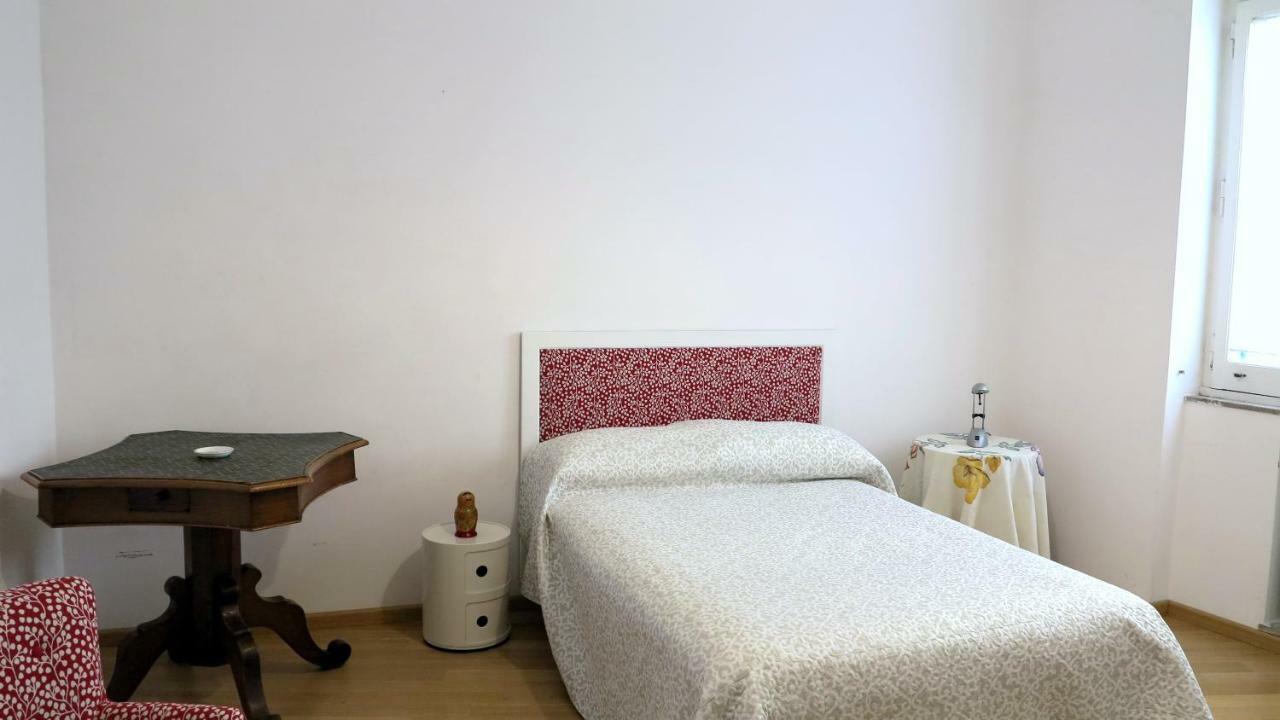Spacious Panoramic Apartment - Half Way Center-Vomero District เนเปิลส์ ภายนอก รูปภาพ
